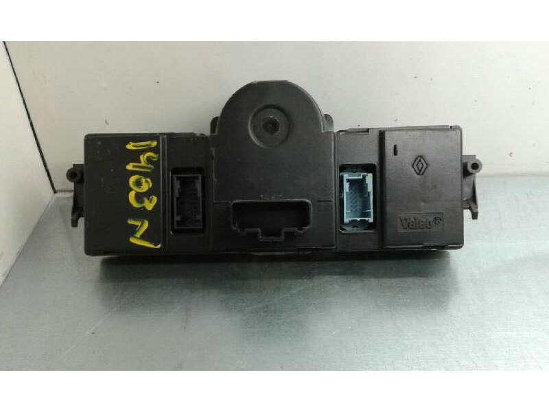 Recambio de mando climatizador para renault megane ii berlina 5p 1.9 dci diesel referencia OEM IAM 8200070752 1000000767018 8200