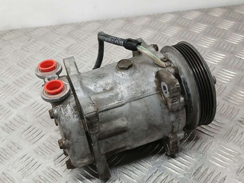 Recambio de compresor aire acondicionado para citroën saxo 1.1 sensation referencia OEM IAM 6453N1 SD7V12 SANDEN