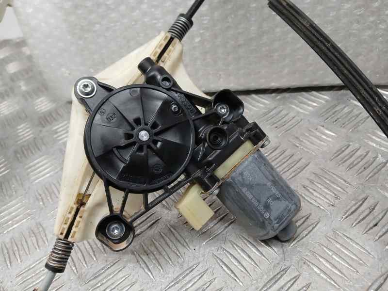 Recambio de elevalunas delantero derecho para seat leon st (5f8) style connect referencia OEM IAM 5Q0959802B 0130822716 ELECTRIC