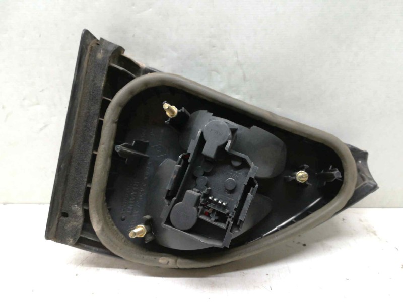 Recambio de piloto trasero derecho para renault megane i classic (la0) 2.0 alize referencia OEM IAM   INTERIOR