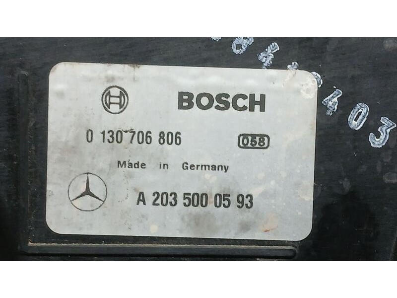 Recambio de electroventilador para mercedes-benz clase slk (w171) roadster slk 200 kompresor referencia OEM IAM A2035000593 0130