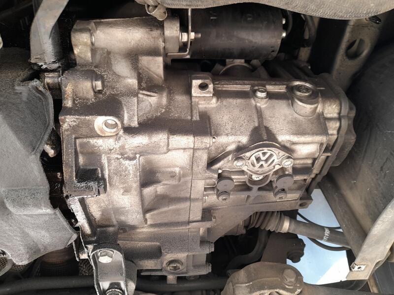 Recambio de caja cambios para volkswagen golf vi (5k1) 1.6 tdi referencia OEM IAM LHW 5VELOCIDADES 