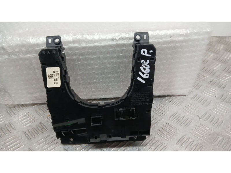 Recambio de mando elevalunas delantero izquierdo para citroën ds5 2.0 bluehdi 150 referencia OEM IAM 96661742ZD ROZADO MANDO CEN