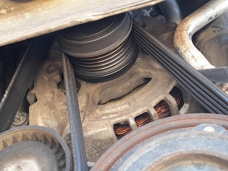 Recambio de alternador para mercedes-benz cla (w117) cla 200 referencia OEM IAM A0009061903  