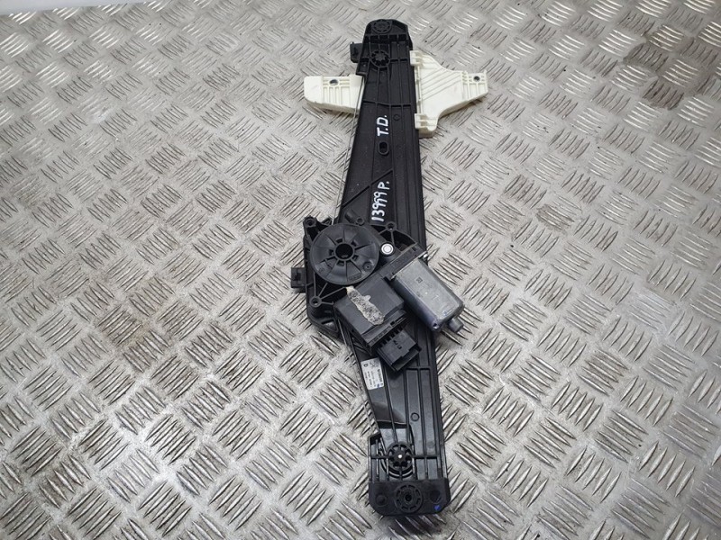 Recambio de elevalunas trasero derecho para peugeot 5008 1.5 blue-hdi fap referencia OEM IAM 9812642880  