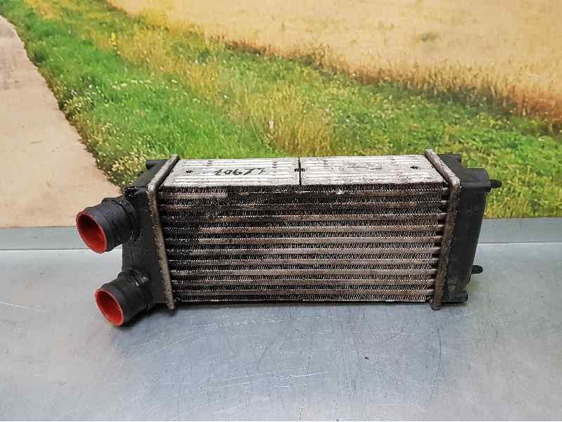 Recambio de intercooler para peugeot 307 berlina (s2) xt referencia OEM IAM 9648551880 876923JF VALEO