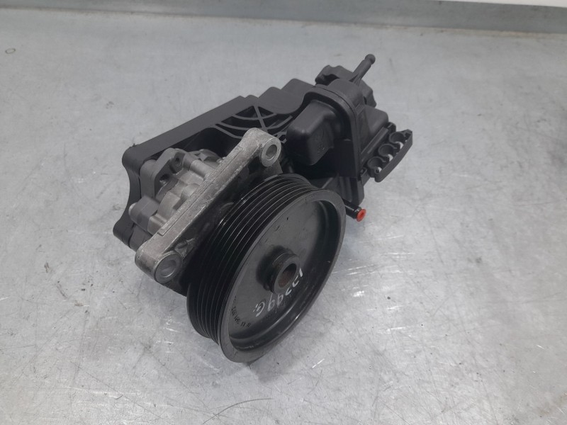 Recambio de bomba direccion para mercedes-benz vito / mixto furgoneta (w639) 110 cdi (639.601, 639.603, 639.605) referencia OEM 