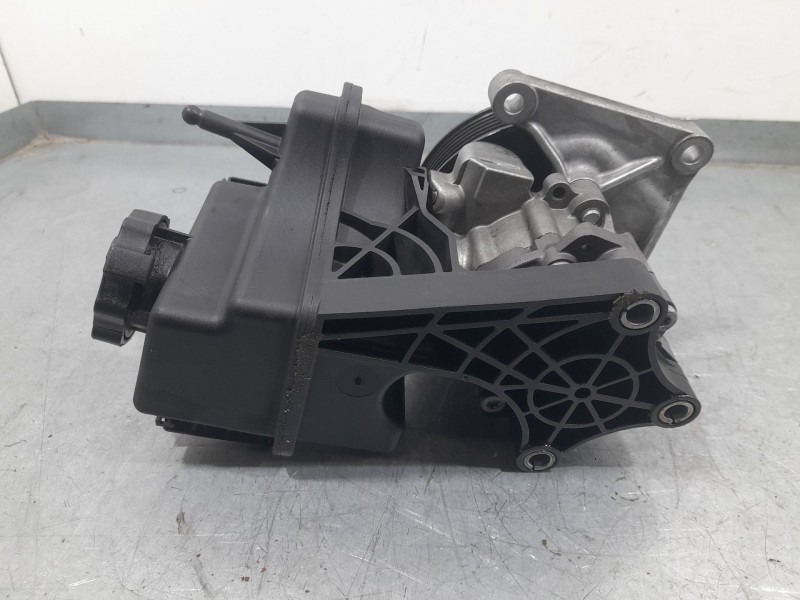 Recambio de bomba direccion para mercedes-benz vito / mixto furgoneta (w639) 110 cdi (639.601, 639.603, 639.605) referencia OEM 