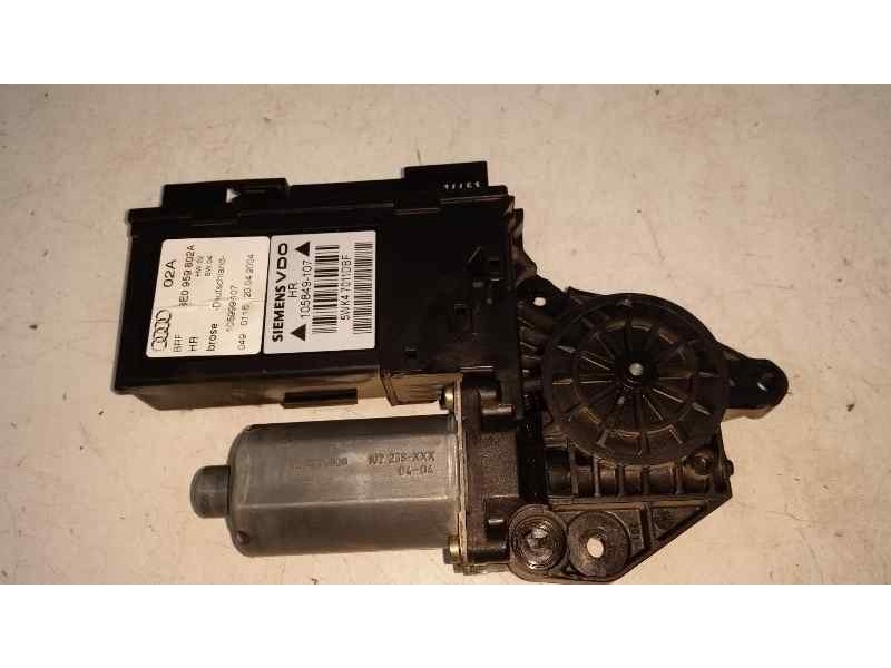 Recambio de motor elevalunas trasero derecho para audi a4 berlina (8e) 2.0 referencia OEM IAM 105849107 8E0959802A SIEMENS VDO