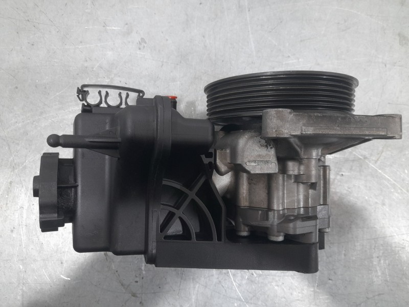 Recambio de bomba direccion para mercedes-benz vito / mixto furgoneta (w639) 110 cdi (639.601, 639.603, 639.605) referencia OEM 