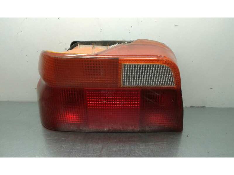 Recambio de piloto trasero izquierdo para ford escort berlina/turnier cl berlina referencia OEM IAM   