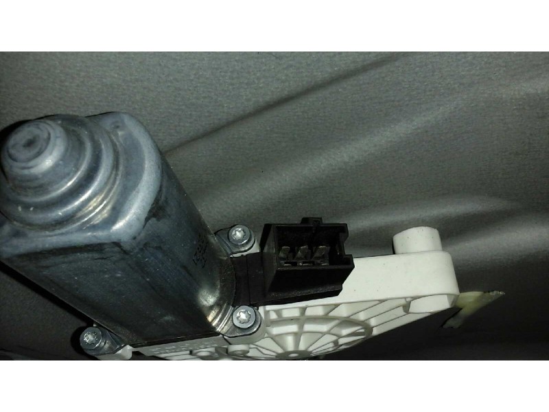 Recambio de elevalunas delantero derecho para mercedes-benz clase a (w169) a 150 (169.031) referencia OEM IAM A1697203079 6 PINS