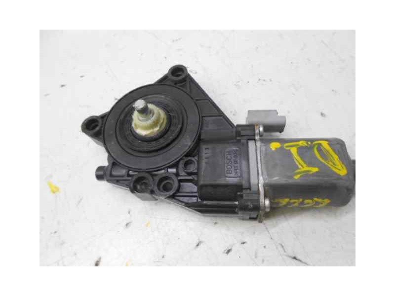 Recambio de motor elevalunas delantero izquierdo para hyundai i30 classic referencia OEM IAM 824502R000FD 0130822542 BOSCH