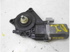 Recambio de motor elevalunas delantero izquierdo para hyundai i30 classic referencia OEM IAM 824502R000FD 0130822542 BOSCH
