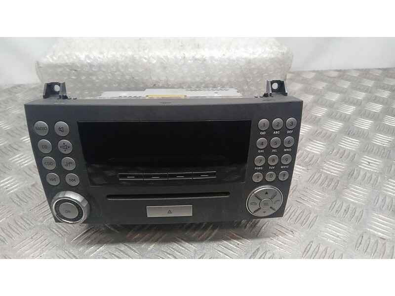 Recambio de sistema audio / radio cd para mercedes-benz clase slk (w171) roadster slk 200 kompresor referencia OEM IAM A17182007