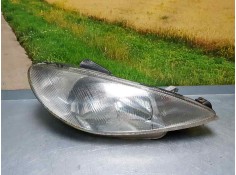 Recambio de faro derecho para peugeot 206 berlina x-line referencia OEM IAM 9640559480 89005131 VALEO 1 PATA ROTA