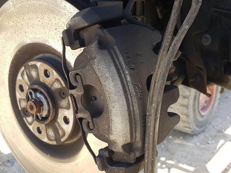 Recambio de pinza freno delantera derecha para citroën ds5 2.0 bluehdi 150 referencia OEM IAM 4400X0 ATE 