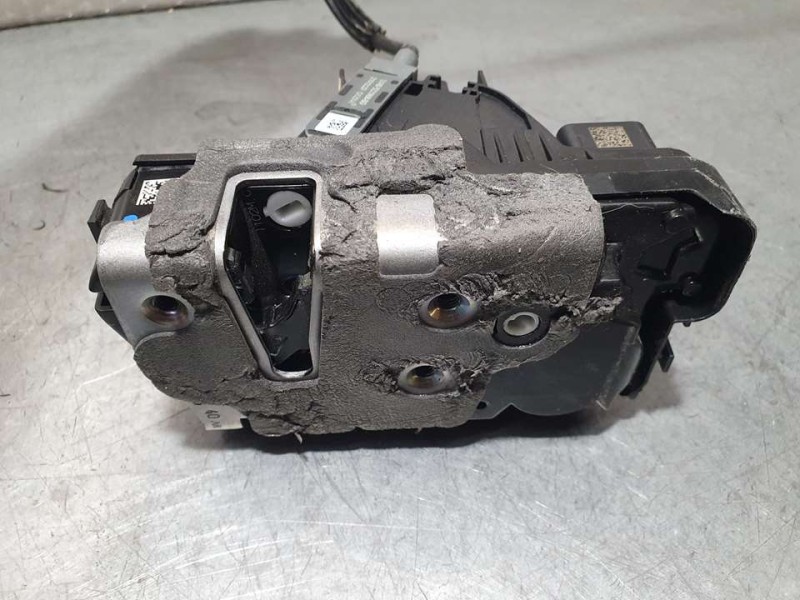 Recambio de cerradura puerta trasera derecha para ford kuga titanium plug-in hybrid referencia OEM IAM LJ6AA256412AF E19829104 5