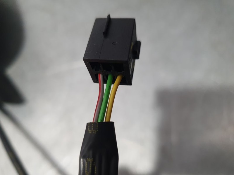 Recambio de retrovisor izquierdo para opel corsa e edition referencia OEM IAM 13187615  ELECTRICO 3 CABLES