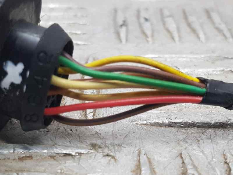 Recambio de retrovisor izquierdo para seat leon st (5f8) style connect referencia OEM IAM 212836443  ELECTRICO 8 CABLES