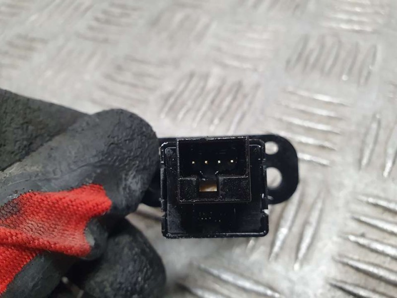 Recambio de warning para chevrolet cruze lt referencia OEM IAM 95214143 202007553 96850323