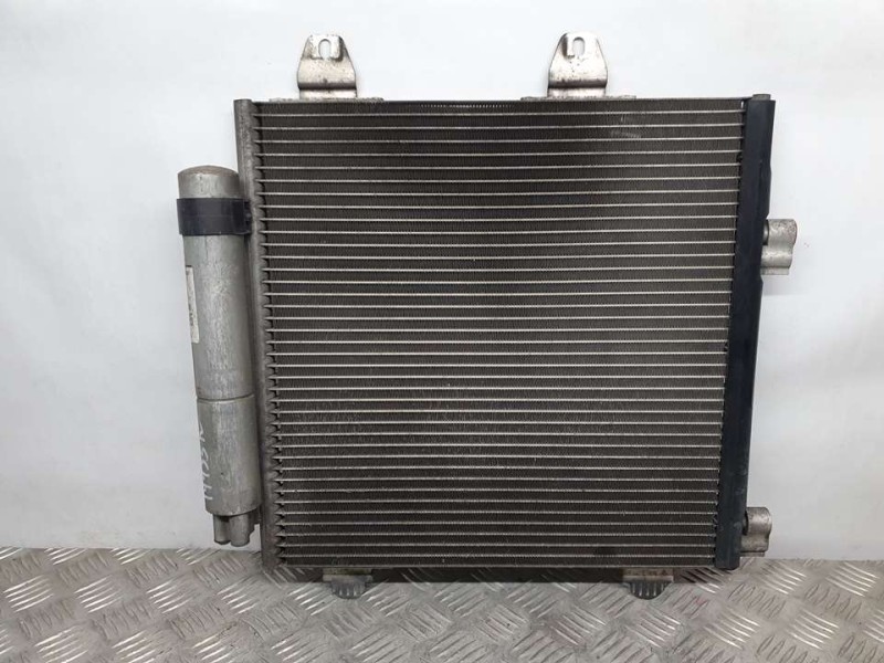 Recambio de condensador / radiador aire acondicionado para toyota aygo (kgb/wnb) blue referencia OEM IAM 884500H020 879751H VALE