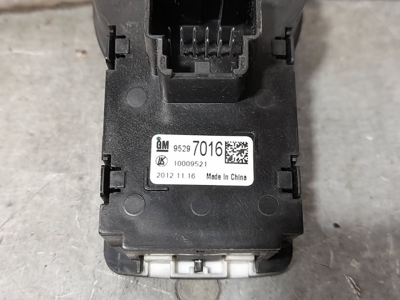 Recambio de mando luces para chevrolet aveo ls referencia OEM IAM 95297016 10009521 