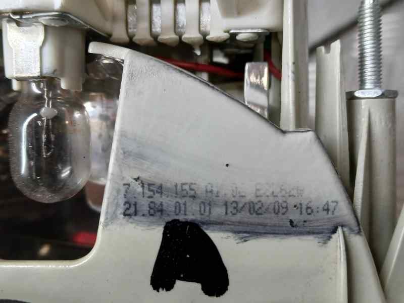 Recambio de piloto trasero izquierdo para bmw serie 3 berlina (e90) 318d referencia OEM IAM 7154155 INTERIOR INTERIOR