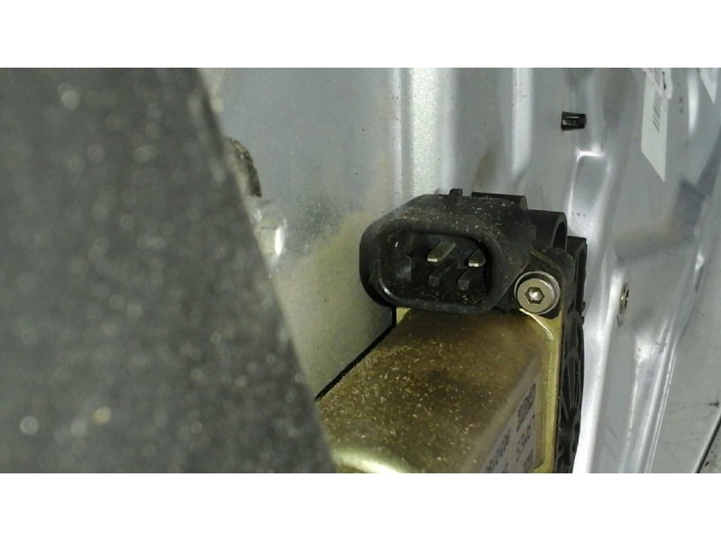 Recambio de elevalunas delantero derecho para fiat stilo (192) 1.9 jtd 115 referencia OEM IAM 00468102230 2 PINS ELECTRICO