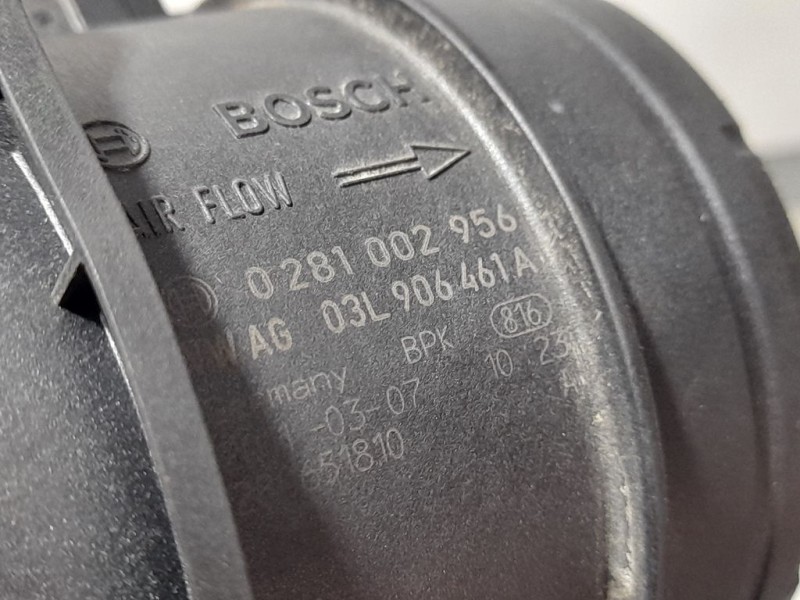 Recambio de caudalimetro para volkswagen passat lim. (362) advance bluemotion referencia OEM IAM 03L906461A 0281002956 BOSCH
