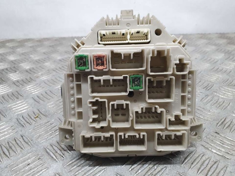 Recambio de cuadro instrumentos para toyota aygo (kgb/wnb) blue referencia OEM IAM 838000H011A 768010U 