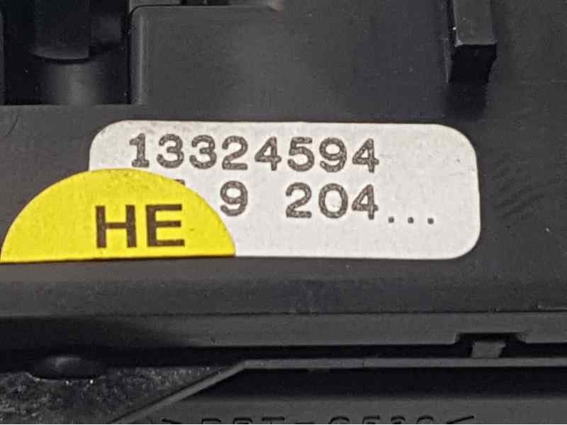 Recambio de warning para opel insignia berlina cosmo referencia OEM IAM 13324594  