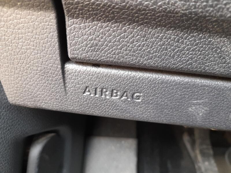 Recambio de kit airbag para volkswagen golf vi (5k1) 1.6 tdi referencia OEM IAM 5K0880201AA C/SALPICADERO,PRETENSORES Y AIRBAG D