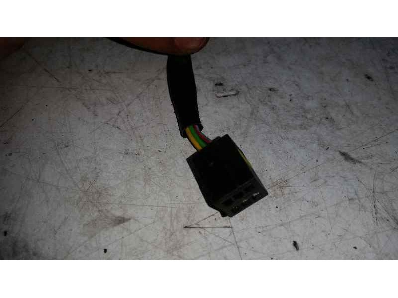 Recambio de retrovisor derecho para opel corsa d catch me referencia OEM IAM  3 CABLES ELECTRICO