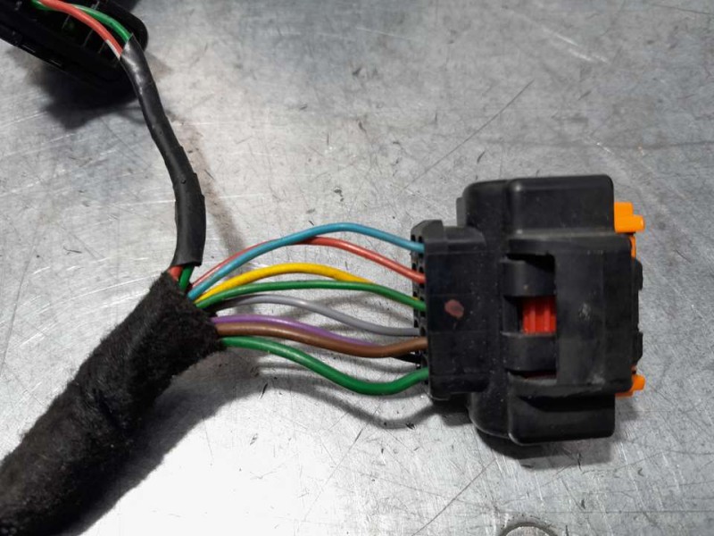 Recambio de retrovisor izquierdo para peugeot 508 sw active referencia OEM IAM 8151 RV  ELECTRICO 8 CABLES Y 2 CABLES