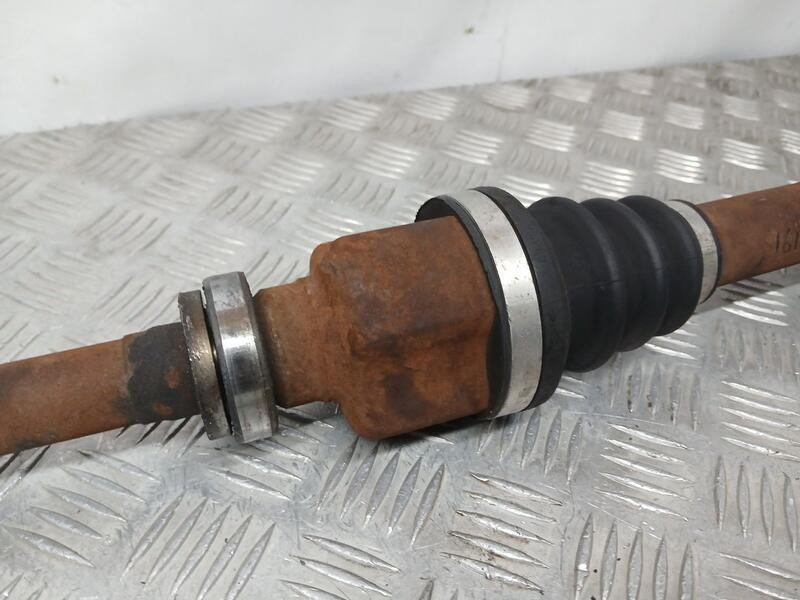 Recambio de transmision delantera derecha para peugeot 307 berlina (s2) d-sign referencia OEM IAM 9636786880  