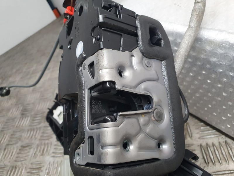 Recambio de cerradura puerta trasera izquierda para mercedes-benz clase a (bm 177) a 180 (177.084) referencia OEM IAM A099760210