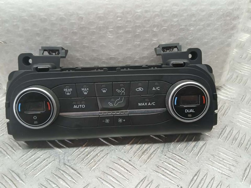 Recambio de mando climatizador para ford kuga titanium plug-in hybrid referencia OEM IAM LJ6T18C612AD 2534657 2534657