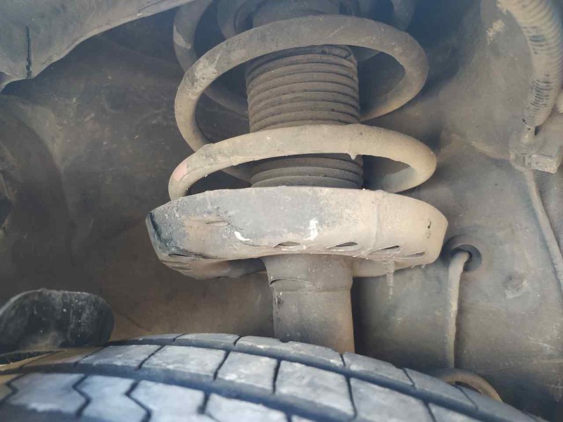 Recambio de amortiguador delantero derecho para kia cee´d drive referencia OEM IAM 546611H700  