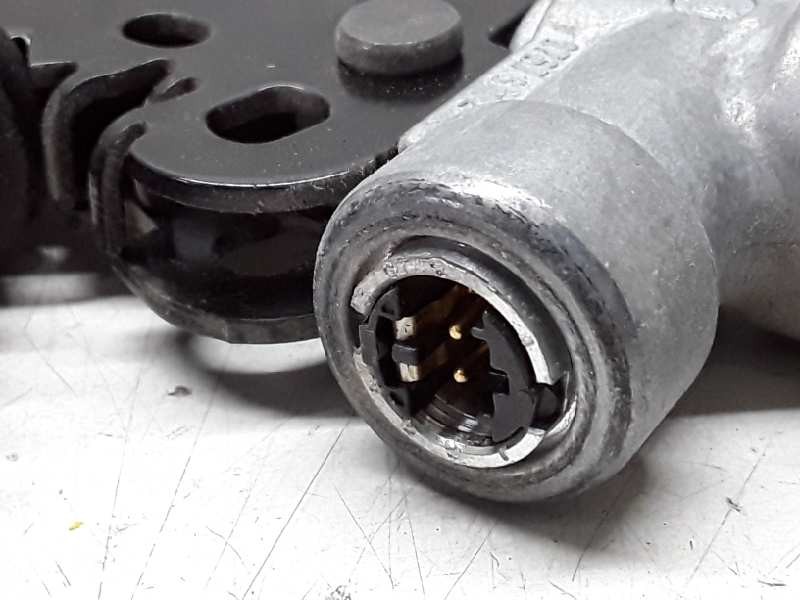 Recambio de pretensor airbag derecho para bmw serie 3 berlina (e46) 320d referencia OEM IAM   