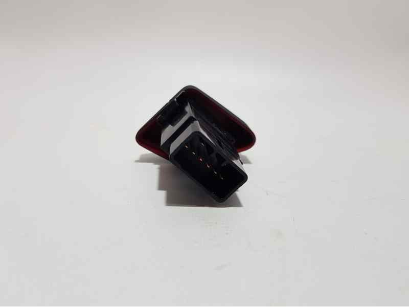 Recambio de warning para hyundai i30 classic referencia OEM IAM 864W01404  