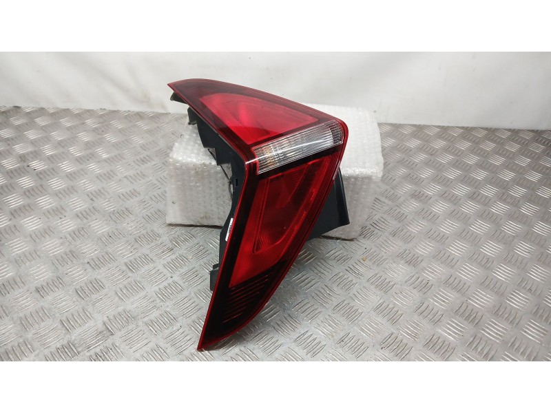 Recambio de piloto trasero izquierdo para hyundai bayon (bc3) 1.2 mpi referencia OEM IAM 92401Q0500  