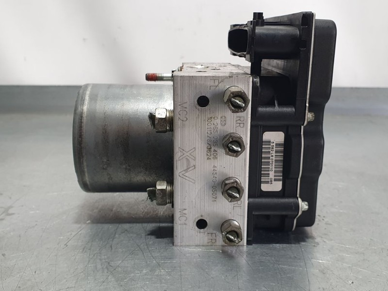 Recambio de abs para toyota avensis (t27) advance referencia OEM IAM 4454005071 0265235406 BOSCH