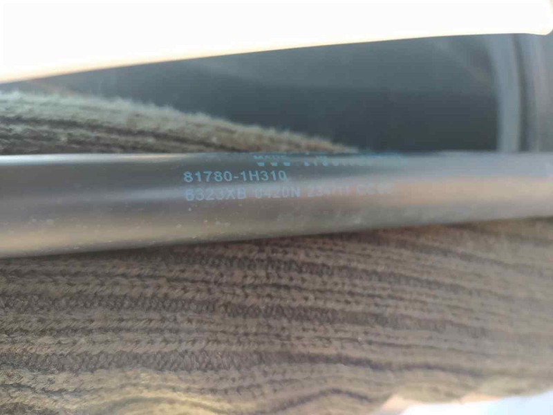 Recambio de amortiguadores maletero / porton para kia cee´d drive referencia OEM IAM 871801H310  