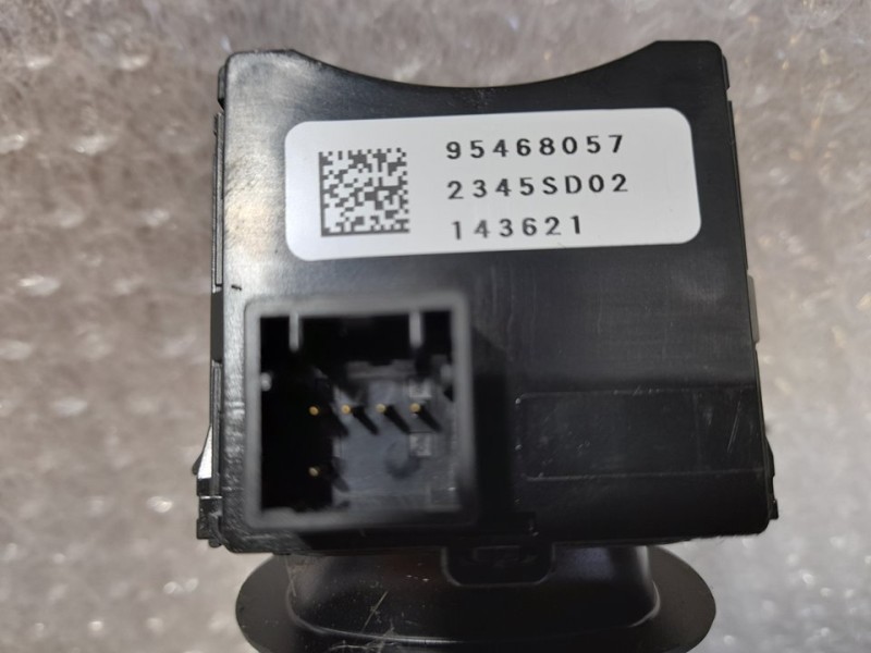 Recambio de mando limpia para chevrolet aveo ls referencia OEM IAM 9546805 2345SD02 