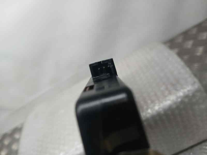 Recambio de luz central de freno para volkswagen jetta (1k2) advance referencia OEM IAM 1K5945097B  