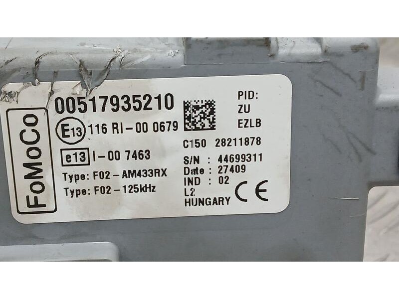 Recambio de caja reles / fusibles para ford ka (ccu) titanium referencia OEM IAM 517935210  