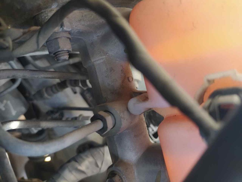 Recambio de bomba freno para kia cee´d drive referencia OEM IAM 585101H000  