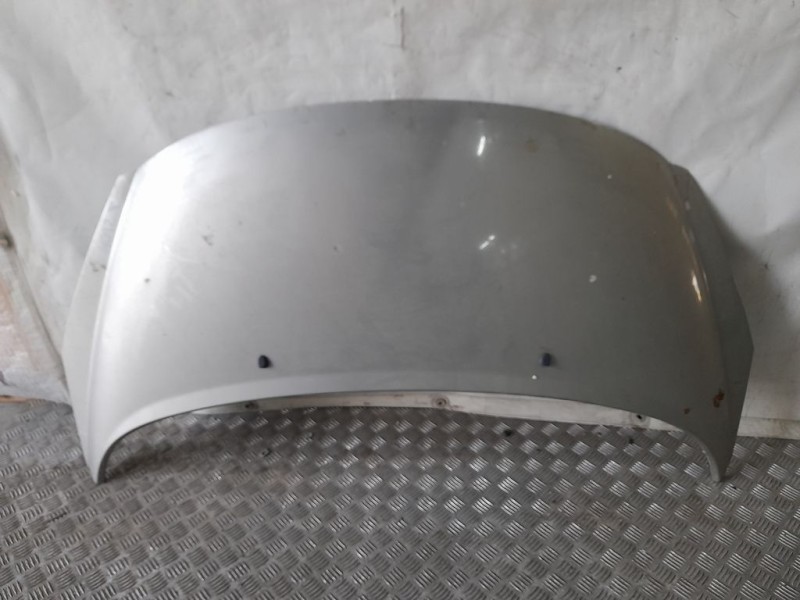 Recambio de capot para peugeot 207 x-line referencia OEM IAM 7901N2  
