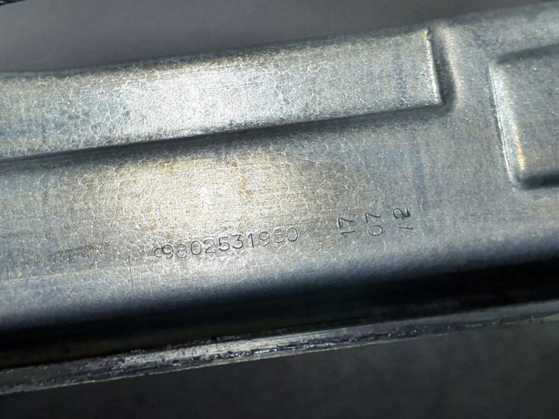 Recambio de elevalunas delantero izquierdo para citroën c4 lim. white attraction referencia OEM IAM 9802531980  ELECTRICO 6 PINS